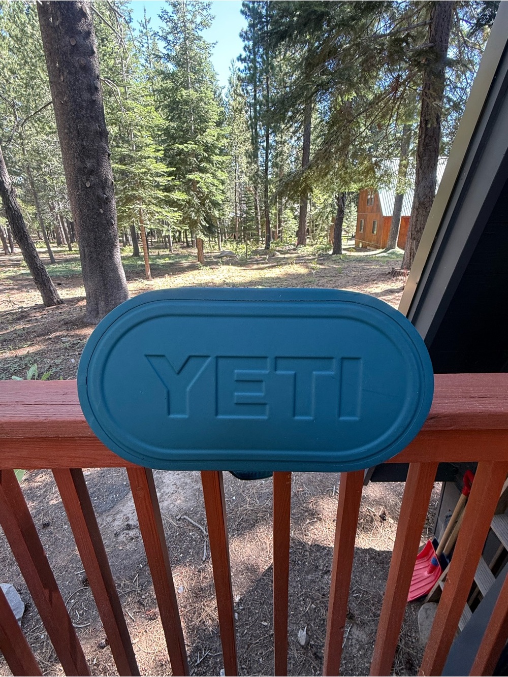 Yeti Camino 35L Teal Tote - Picture 5 of 7